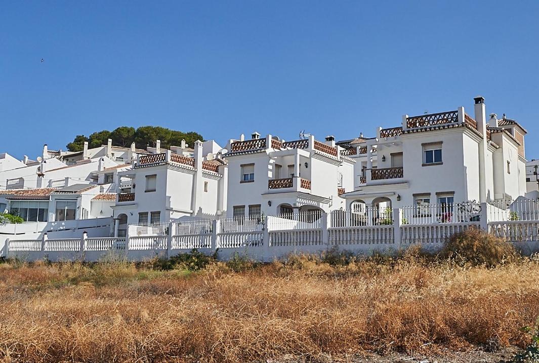 Villa Pura - Private Jacuzzi & Heated Pool Нерха Екстер'єр фото
