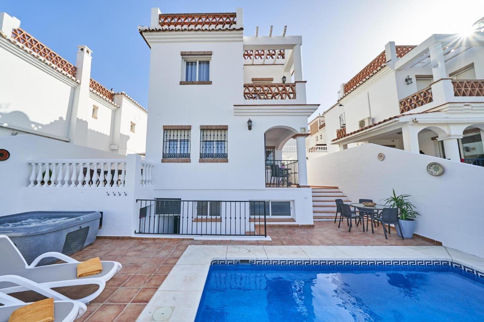 Villa Pura - Private Jacuzzi & Heated Pool Нерха Екстер'єр фото
