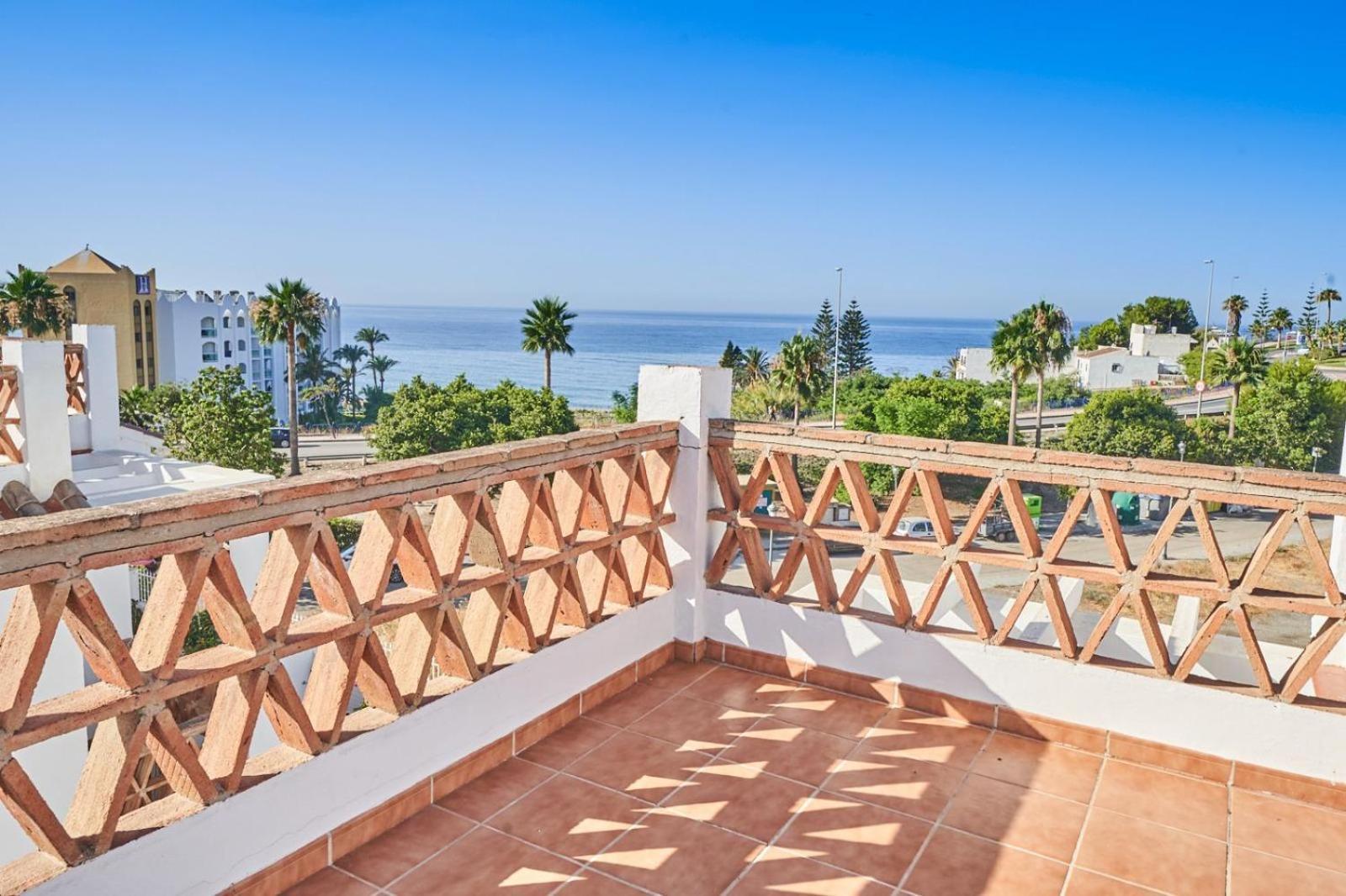 Villa Pura - Private Jacuzzi & Heated Pool Нерха Екстер'єр фото