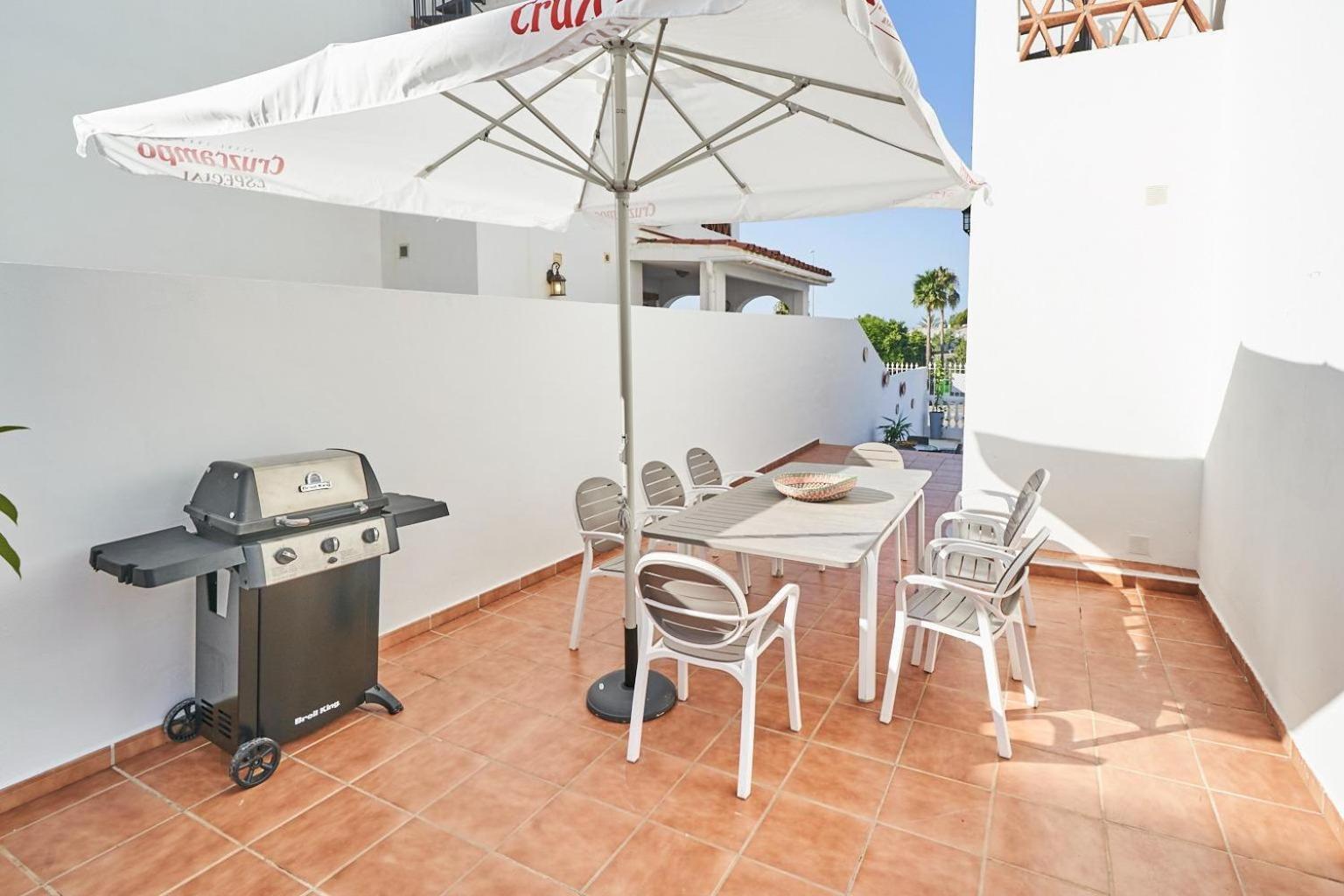 Villa Pura - Private Jacuzzi & Heated Pool Нерха Екстер'єр фото