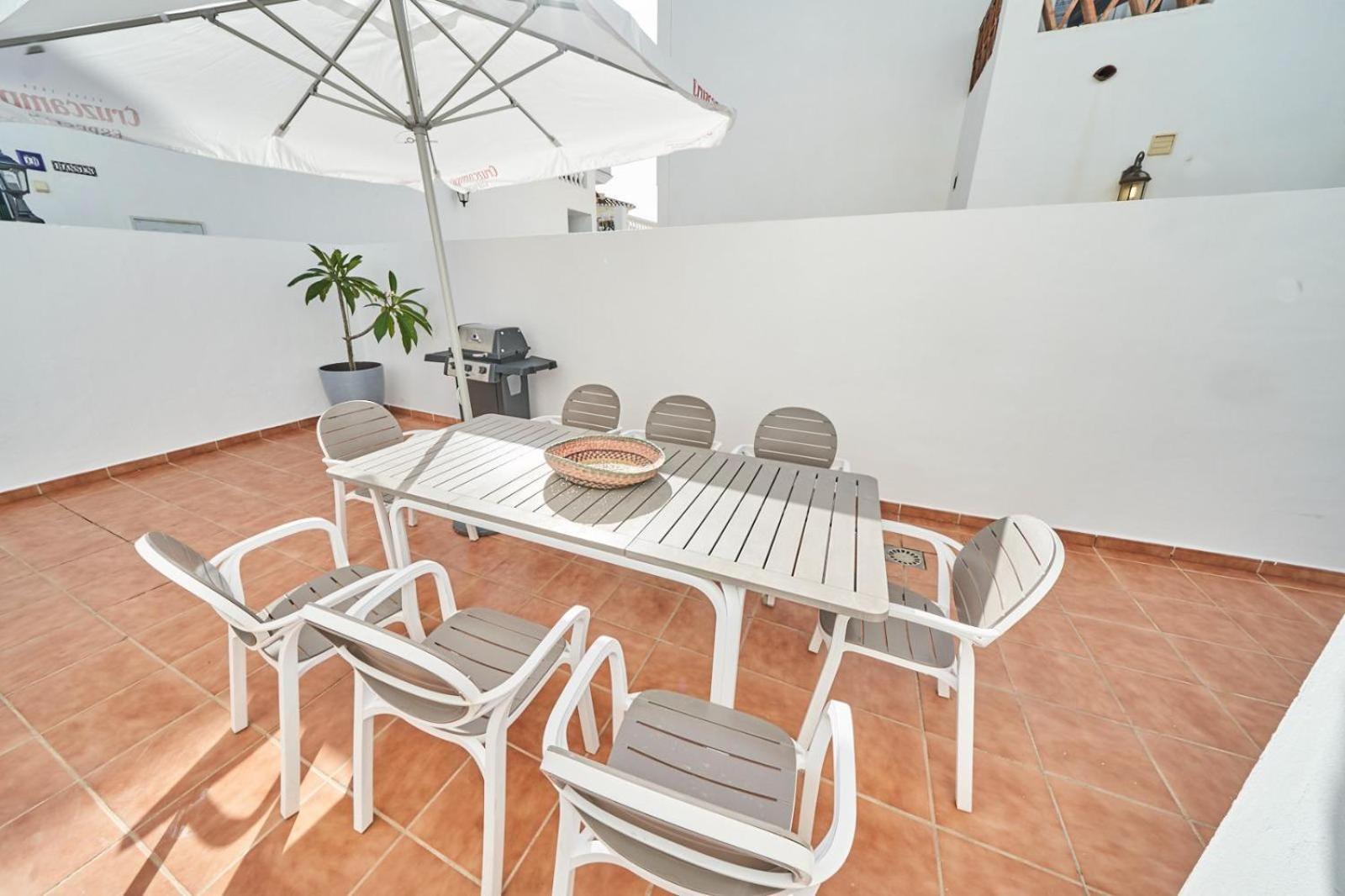 Villa Pura - Private Jacuzzi & Heated Pool Нерха Екстер'єр фото