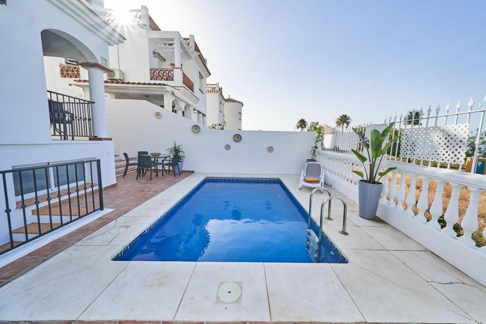 Villa Pura - Private Jacuzzi & Heated Pool Нерха Екстер'єр фото